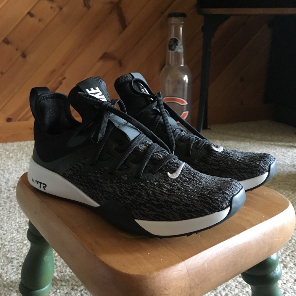 Nike Foundation Elite TR Cross Training Shoes